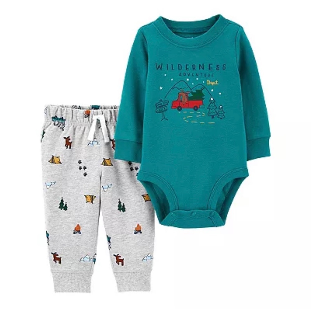 Carters baby boy size 6MONTH